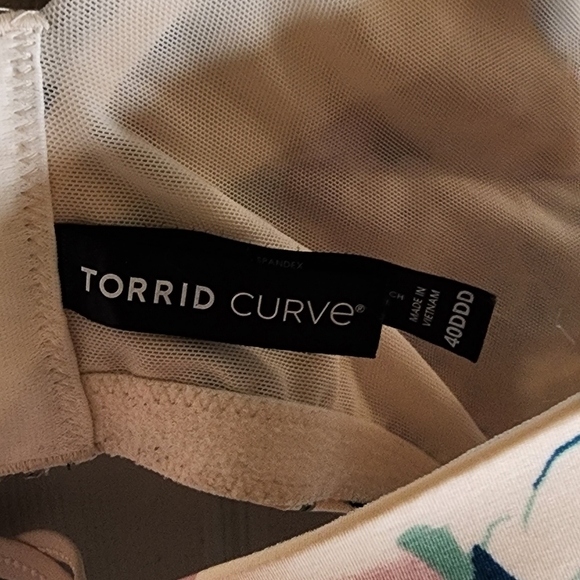 Torrid Curve light pink floral push-up bra - Picture 3 of 4